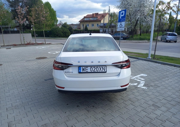 Skoda Superb cena 85900 przebieg: 178000, rok produkcji 2020 z Warszawa małe 781